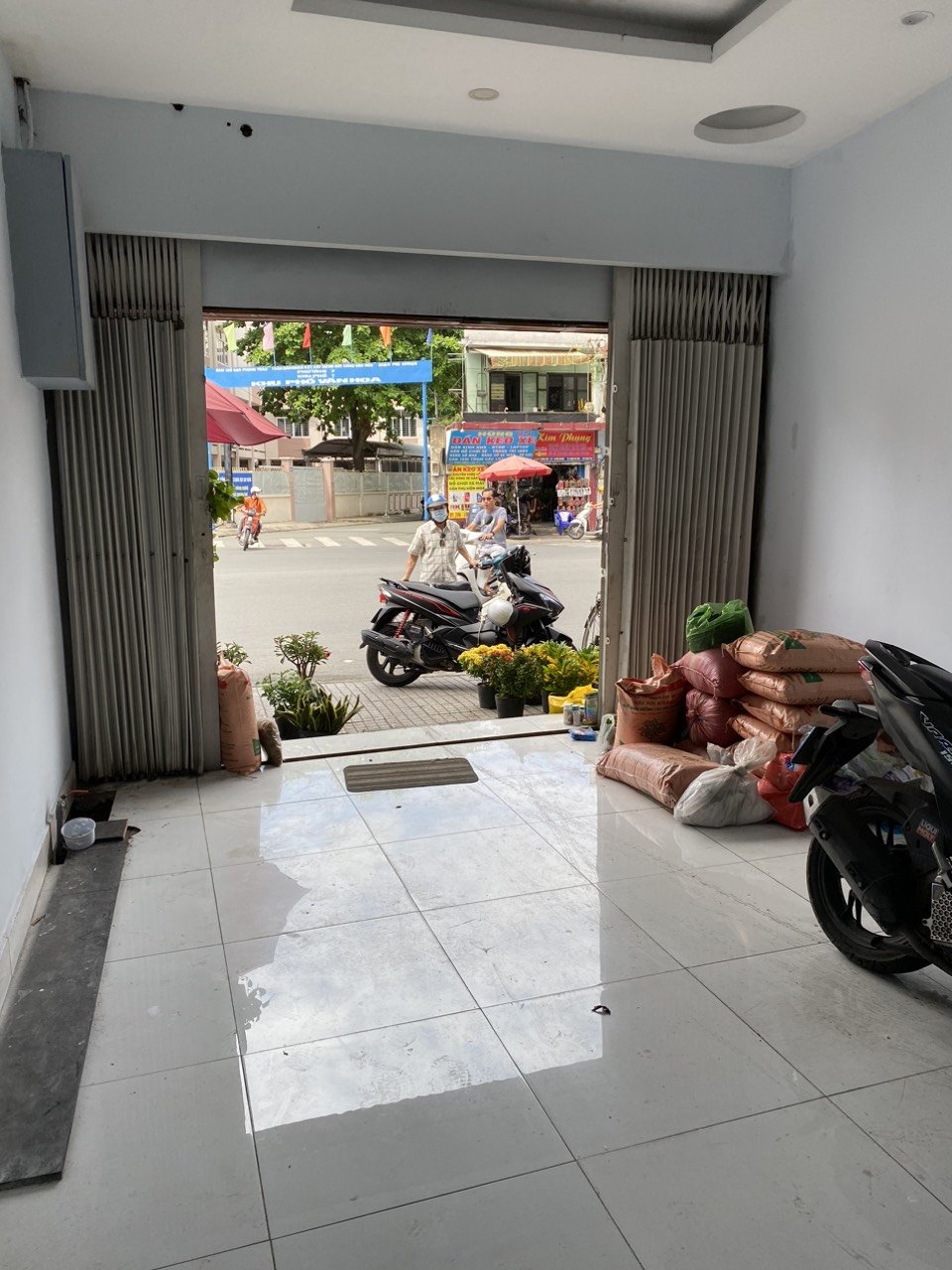 Cho thuê Nguyên Căn MT Phan Đăng Lưu P5 Q, Phú Nhuận.